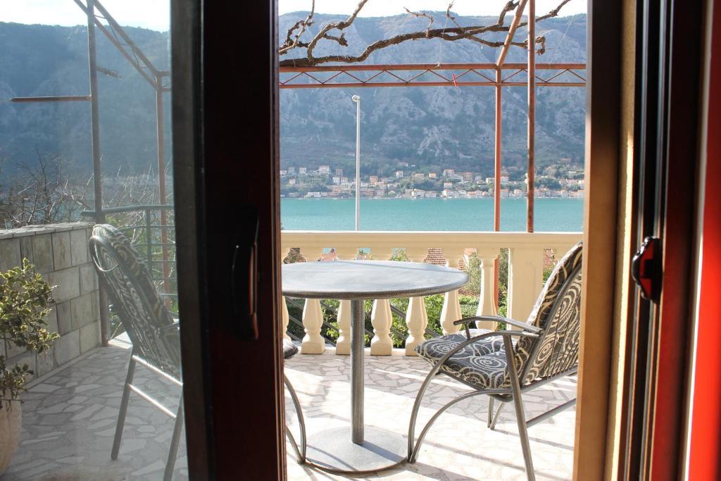 Apartmani Cetkovic Kotor Kamer foto