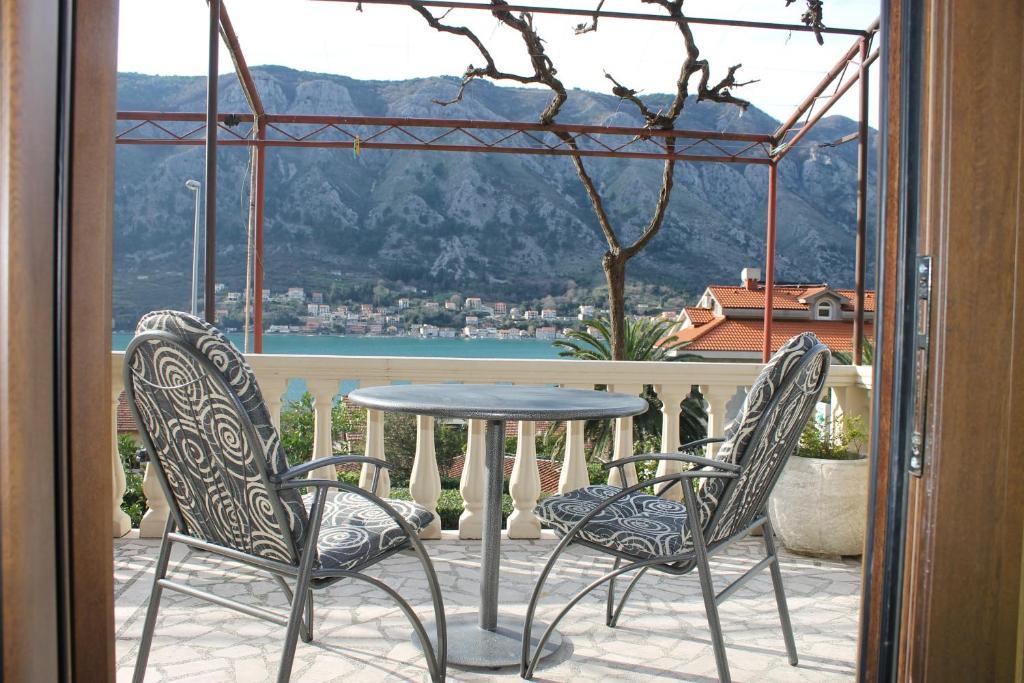 Apartmani Cetkovic Kotor Kamer foto