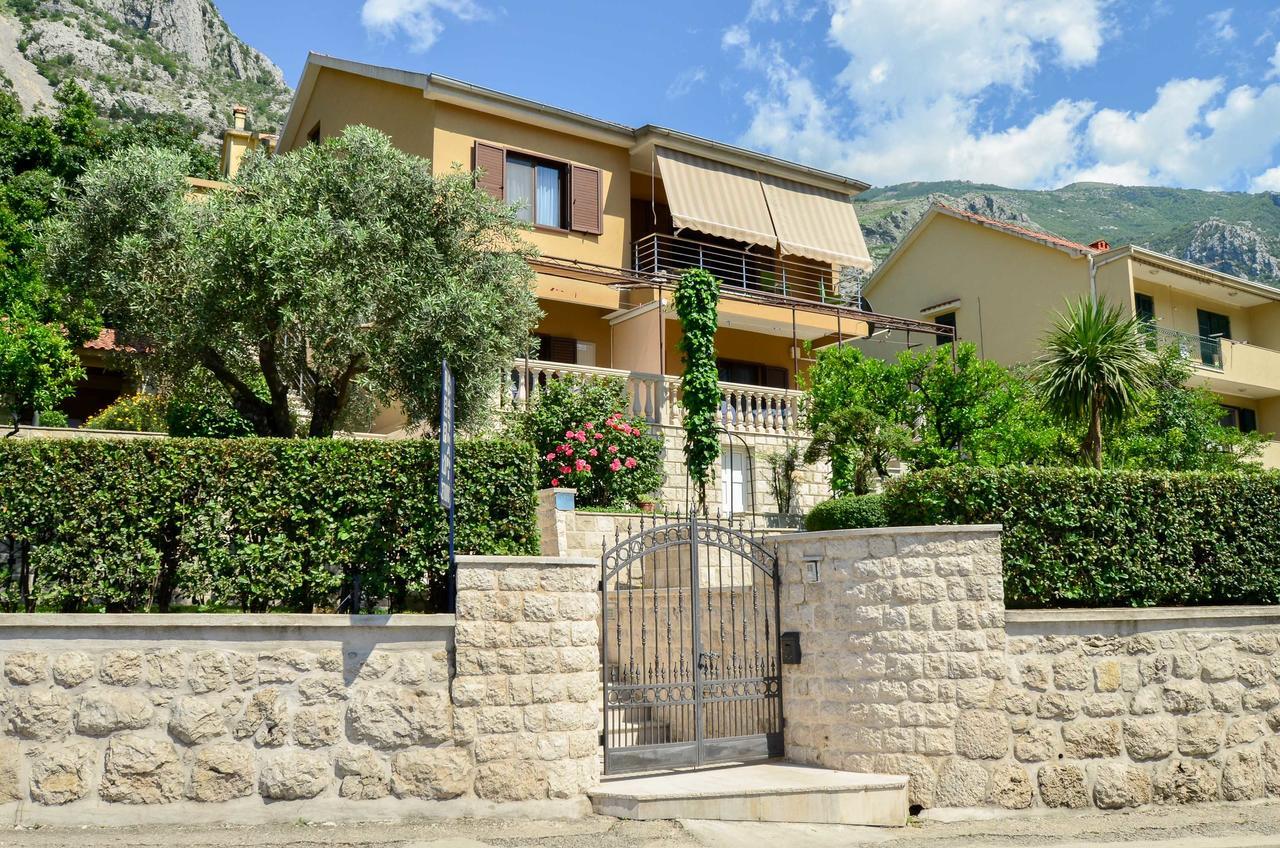 Apartmani Cetkovic Kotor Buitenkant foto